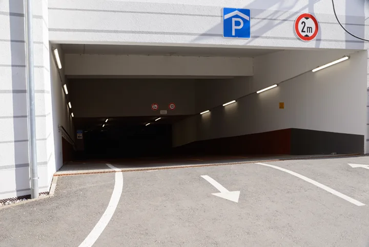 Freiflächenheizung für Garageneinfahrten und Parkhäuser im Winter