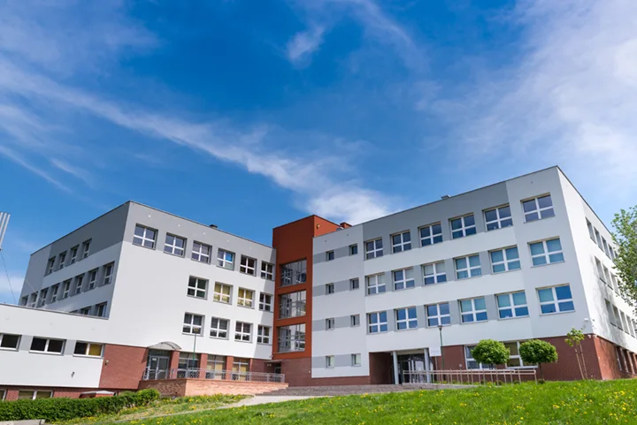 Öffentliche Gebäude mit BKT