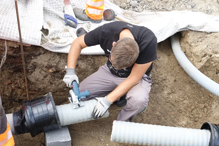 Fernwärmeleitungen mit Geothermie effizient verlegt